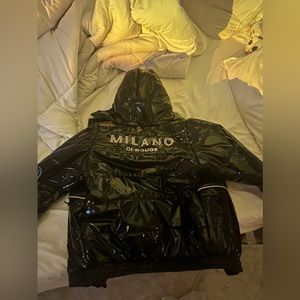 brand new, never worn, ordered in the wrong size.